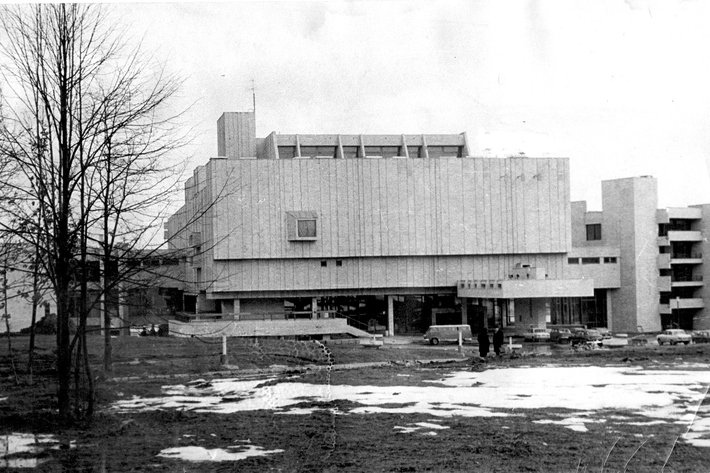 Исполнилось 40 лет с момента открытия 1 корпуса. – 3