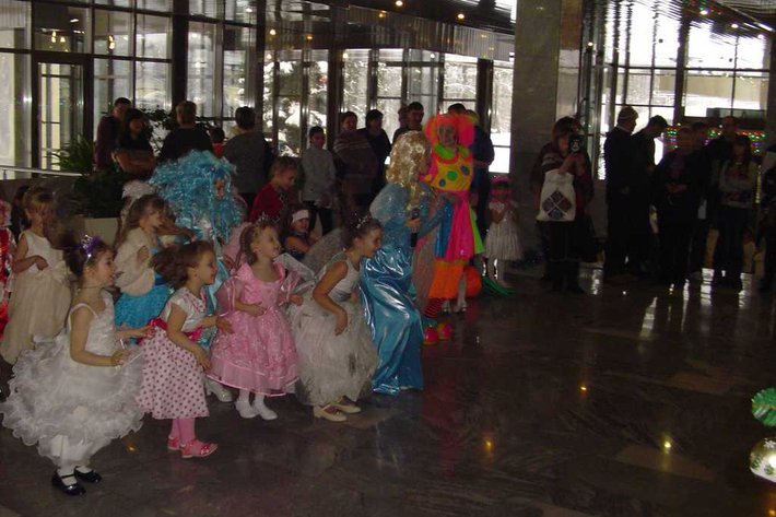 У нас прошла первая новогодняя елка – 4