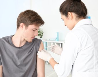 Сезон респираторных заболеваний: приглашаем на вакцинацию от гриппа