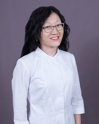 Нам Юлия Аркадьевна