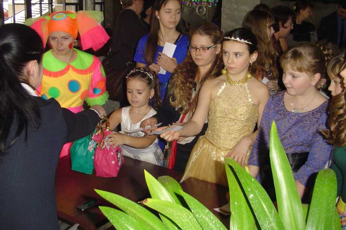 У нас прошла первая новогодняя елка – 12